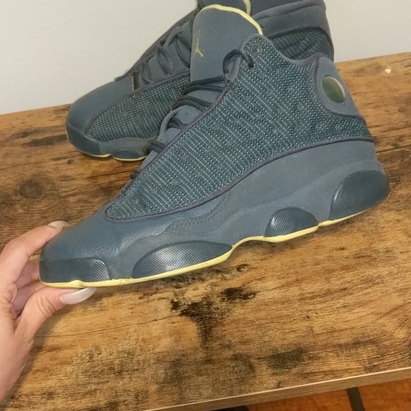 Air Jordan 13 Retro "Squadron Blue" - Picture 5 of 11